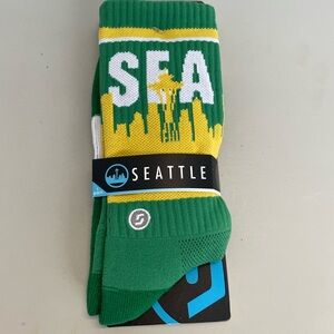 Seattle skyline socks. SuperSonics edition.